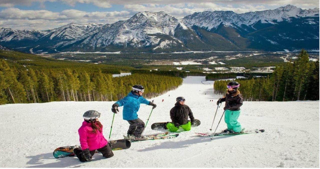 Windtower Lodge Queen Bed Suite-Ugparking&Walking2Dt Canmore Exterior foto